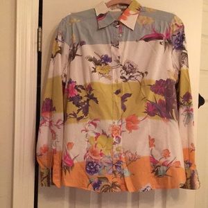 COPY - Beautiful ladies blouse just like new